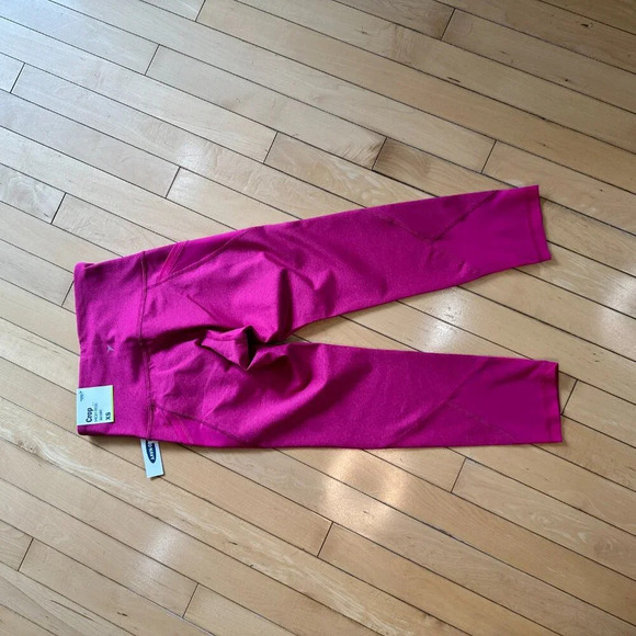 NWT OLD NAVY ACTIVE Go Dry Crop Compression Leggings with pockets- XS - Picture 6 of 8